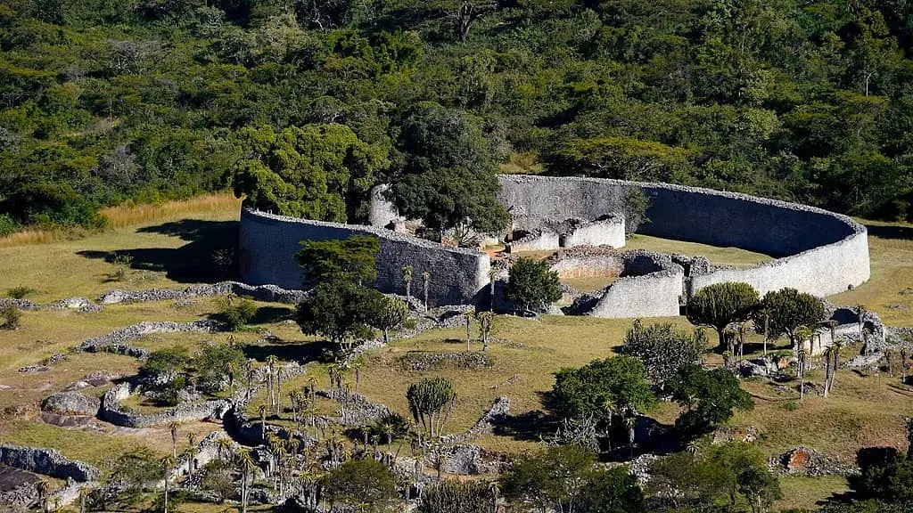 Hill Complex at Great Zimbabwe Ruins showing elevated dry-stone walls